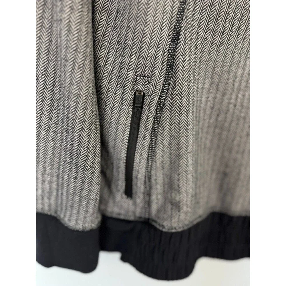 Lululemon Womens Think Fast S 6 Black White Herringbone Hooded Pullover
